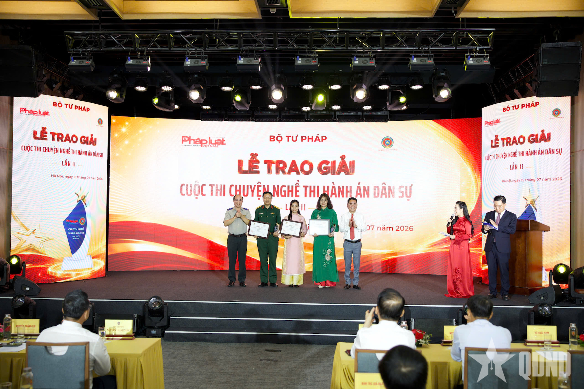 Trao giải cuộc thi 